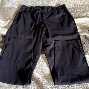 COPY - Like NEW barely worn lululemon pants size 8.